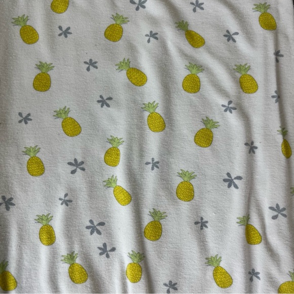 Coco Moon Hawaii Bamboo Pineapple Print Gown and Hat - 0-3M - Picture 4 of 8